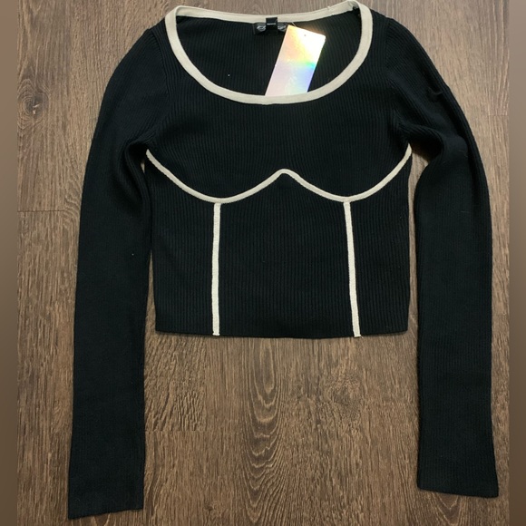 SAY WHAT Top - Picture 2 of 2